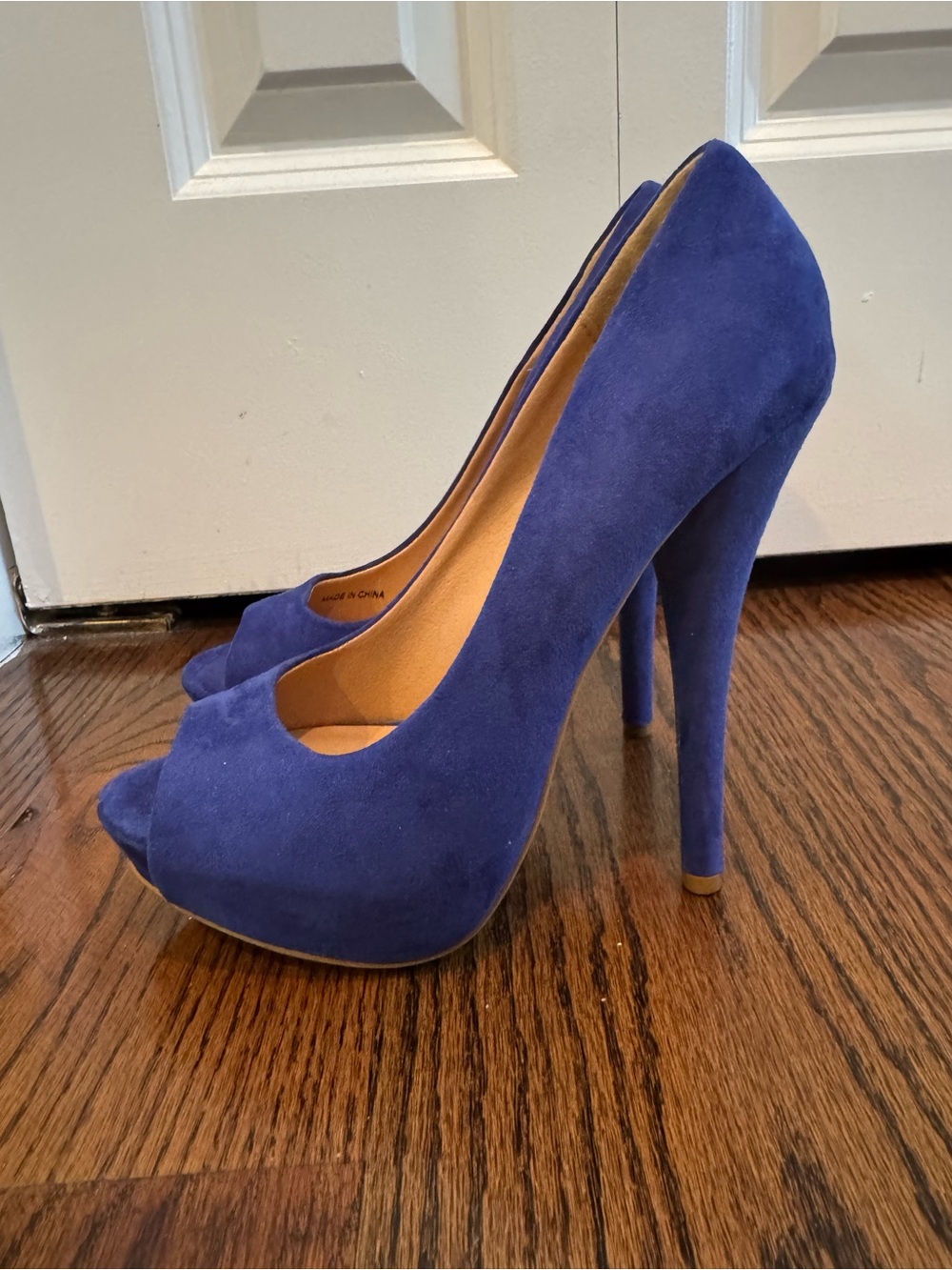 Forever 21 Cobalt Blue Faux Suede Peep Toe Platform Pumps | Size 6